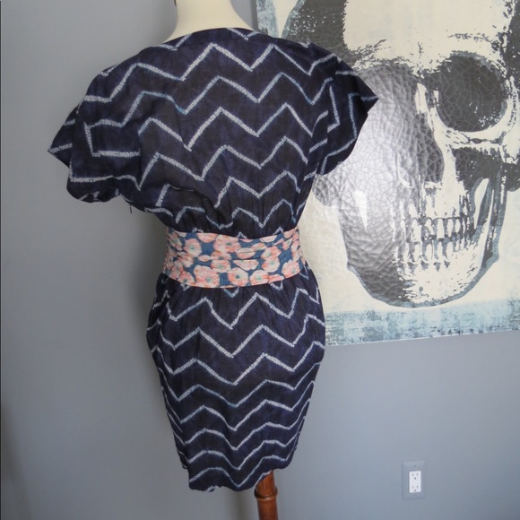 Rachel Roy Short Sleeve Dress - Picture 4 of 6